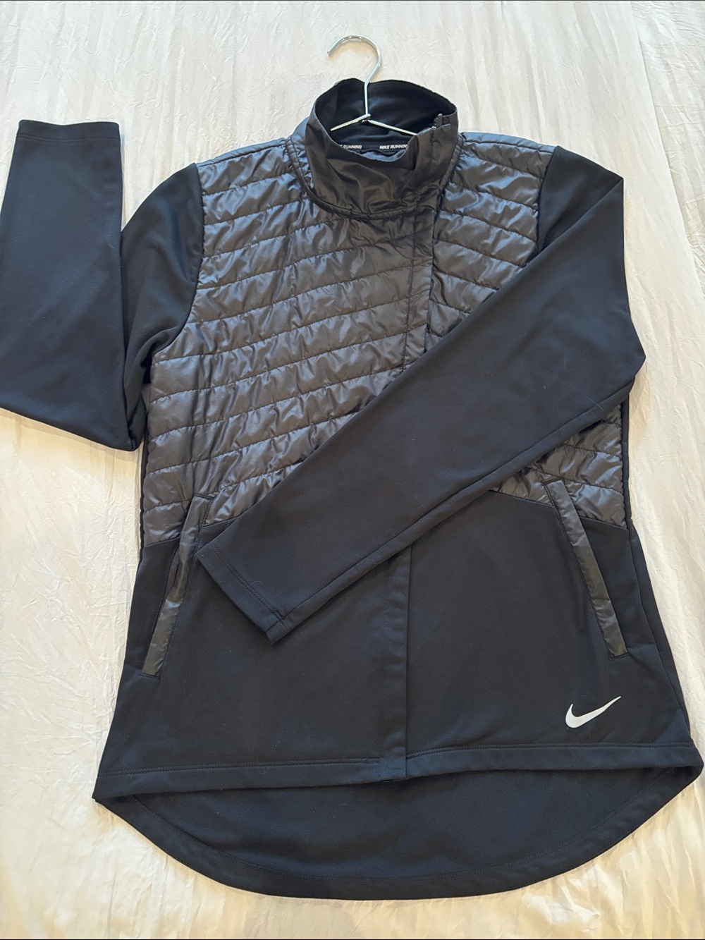 Nike Women's Black Quilted Hybrid Zip-up Jacket Size Medium